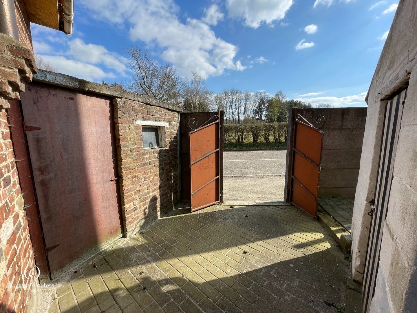 Renovatiewoning met veel potentieel foto 23