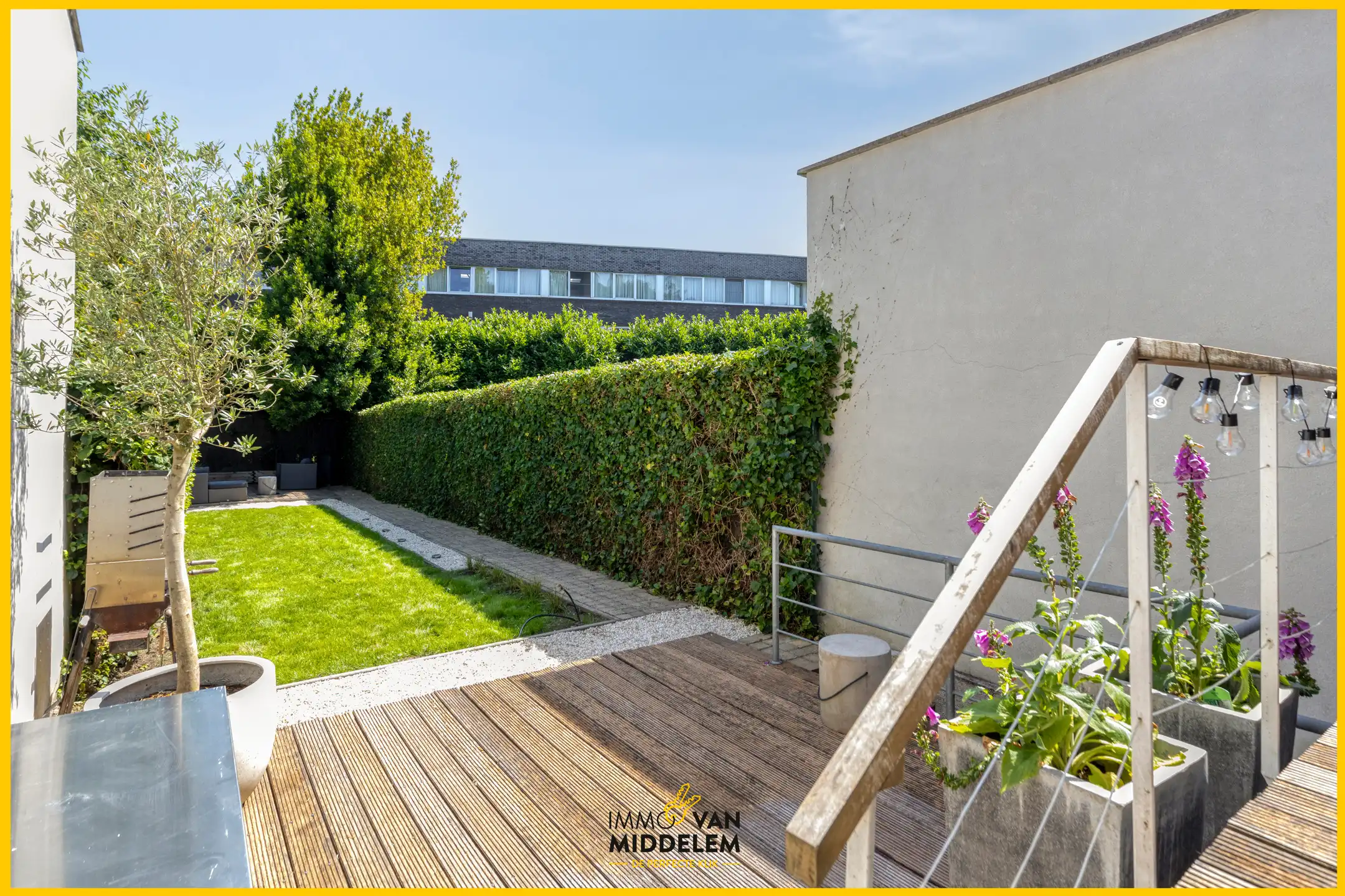 INSTAPKLARE WONING IN HERENHUISSTIJL MET 4 SLPK EN TUIN.  foto 19