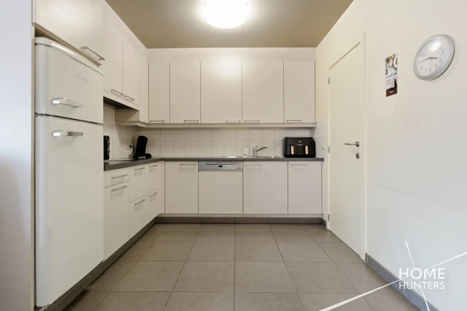 Appartement met 2 slaapkamers en garage te Kortemark! foto 6