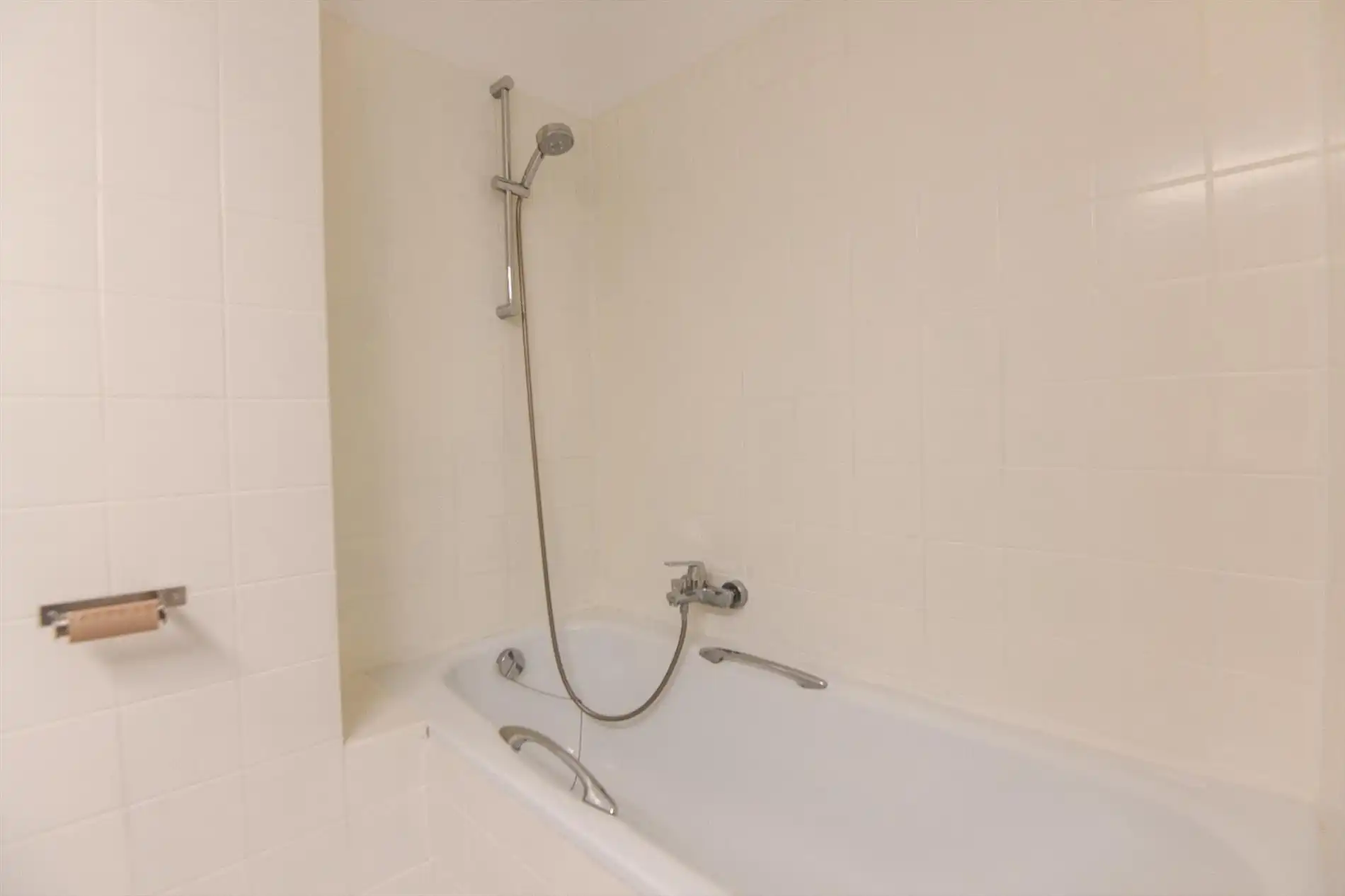 Aangenaam appartement met twee slaapkamers zonnig gelegen op de Paul Parmentierlaan.  foto 10