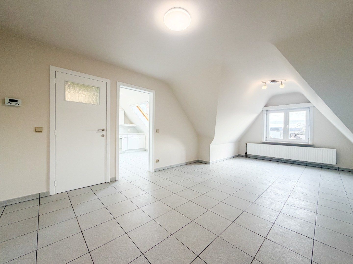 Ruim instapklaar 2-slpk appartement (96 m²), centrum Torhout. foto 2