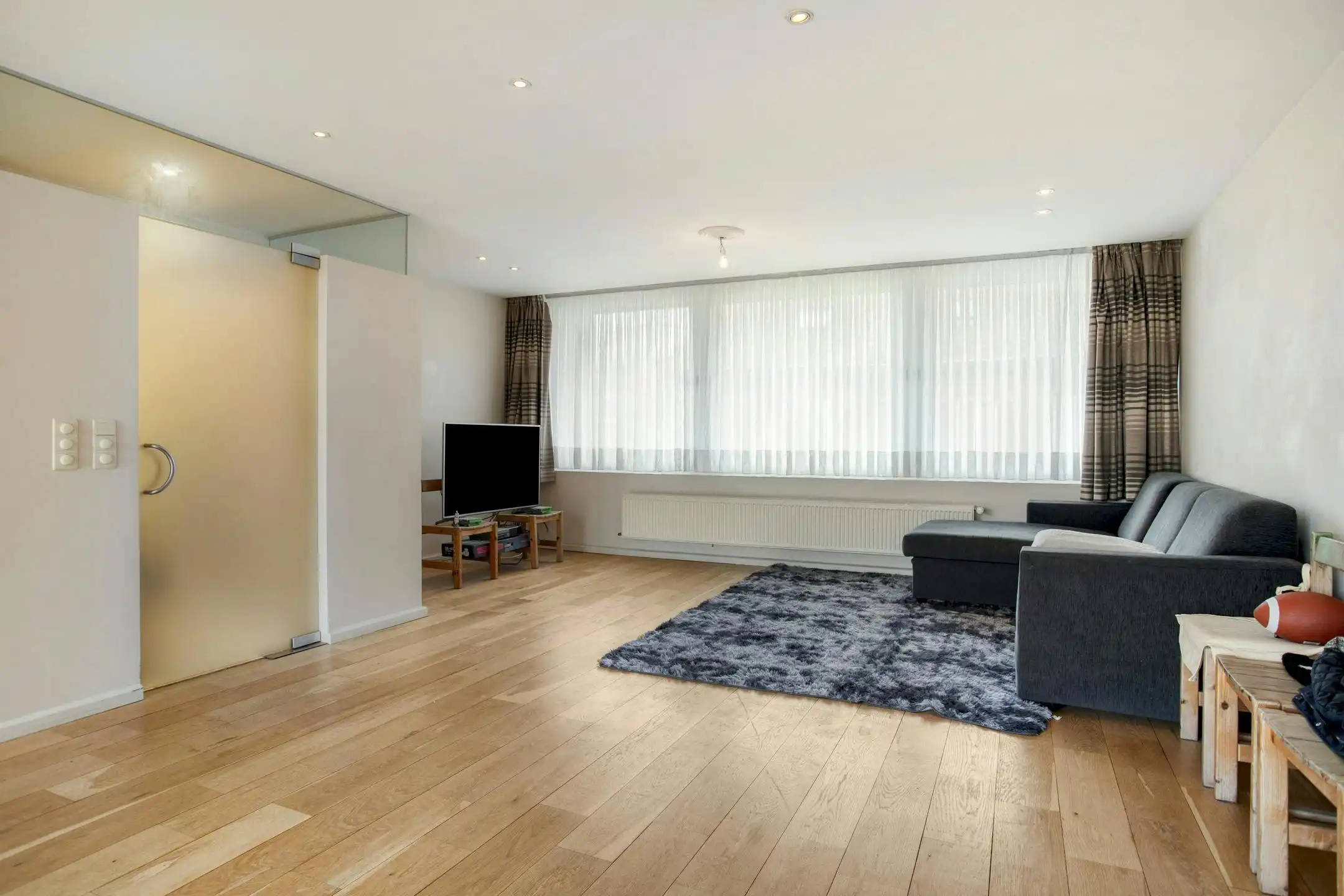 Sportcentrum met woning te koop in Roeselare foto 4