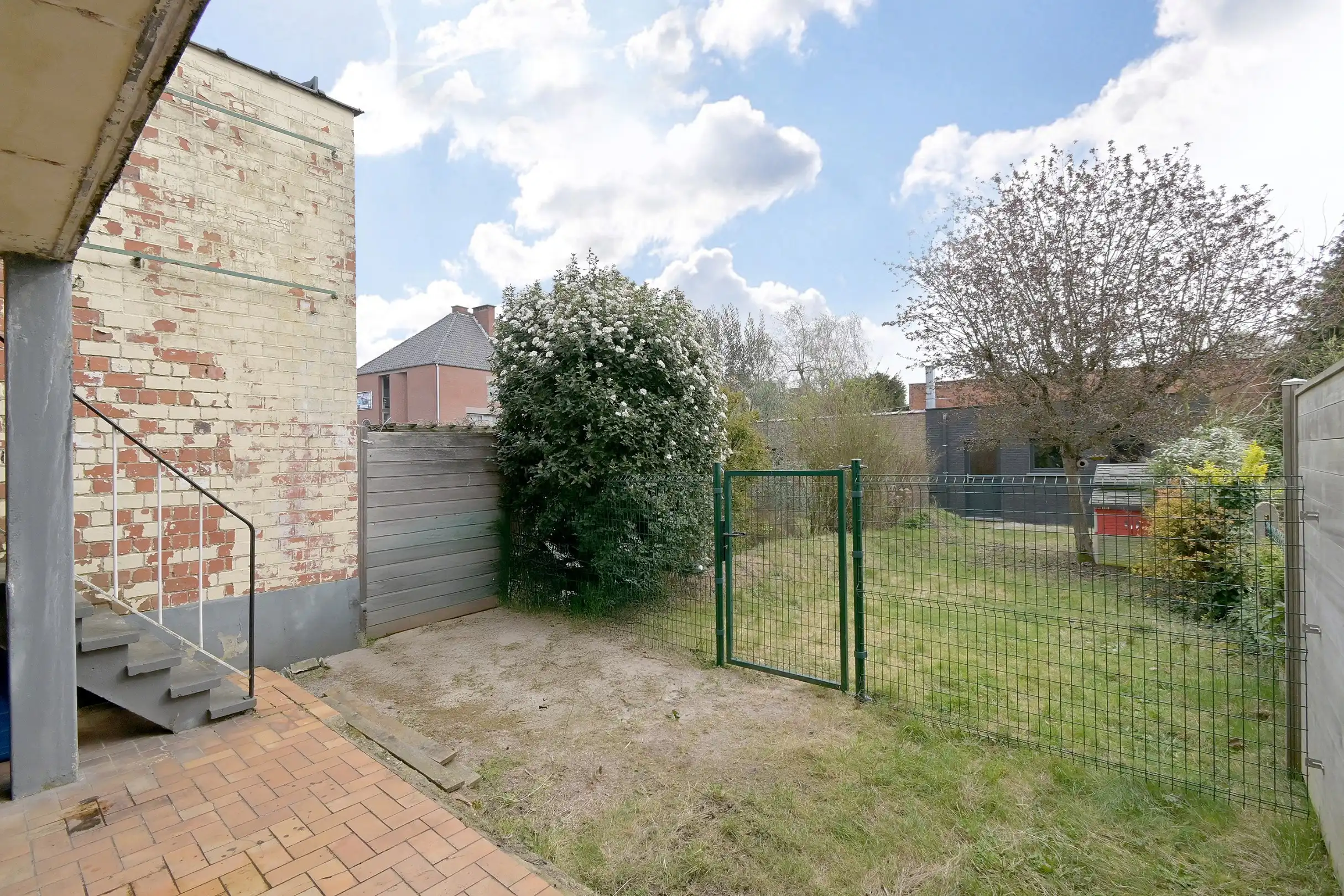 Instapklare gezinswoning met 3 slaapkamers, tuin én garage foto 8