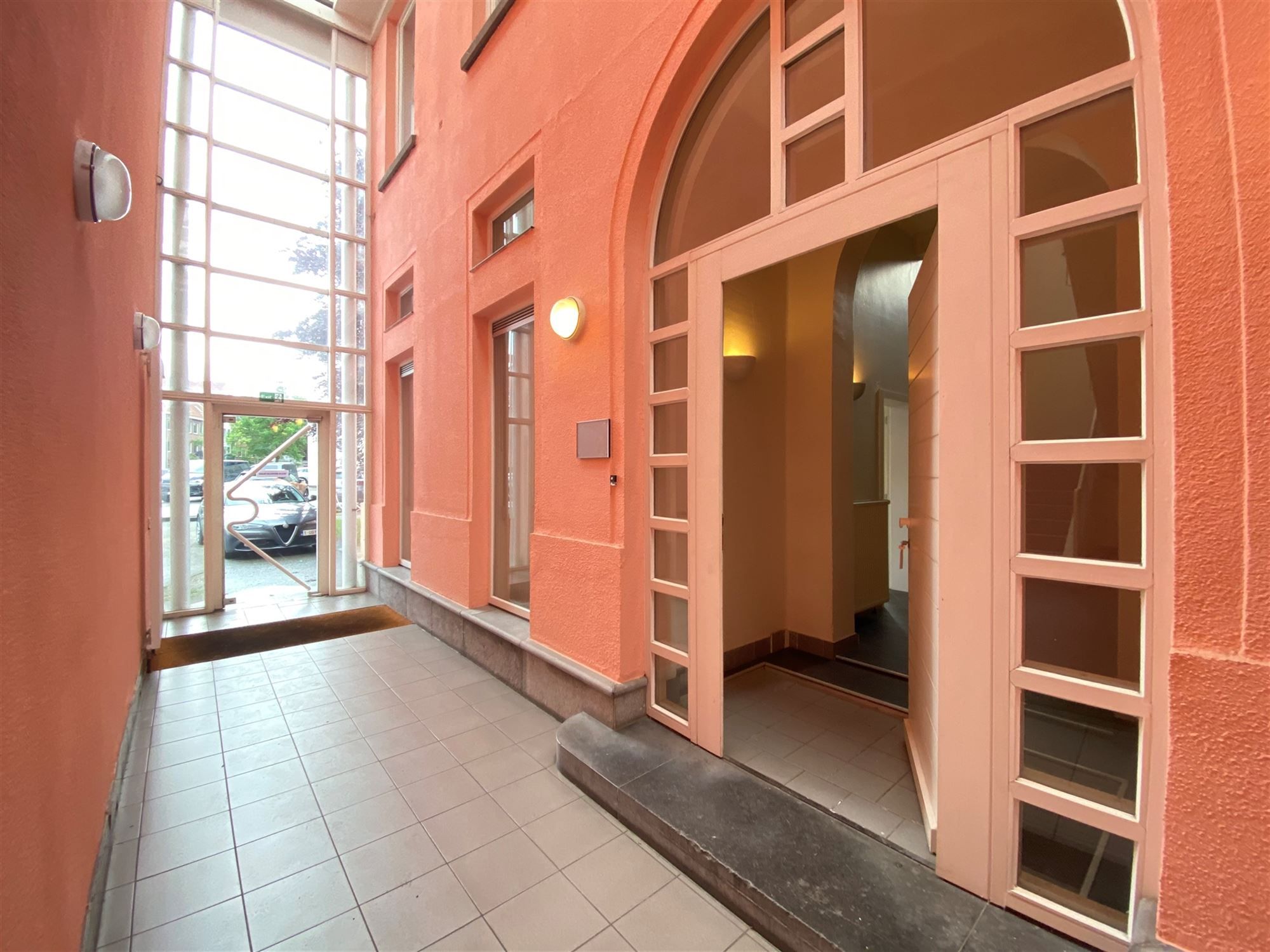 Bureauruimte(s) foto {{pictureIndex}}