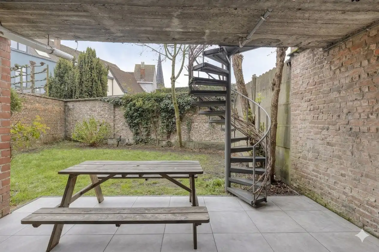 Bel-étage te koop met zonnige tuin en garage  foto 14