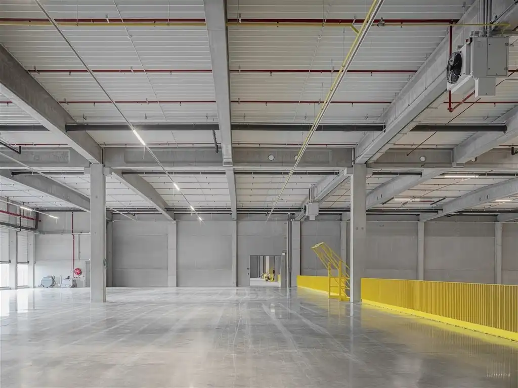 Logistieke gebouwen foto 12