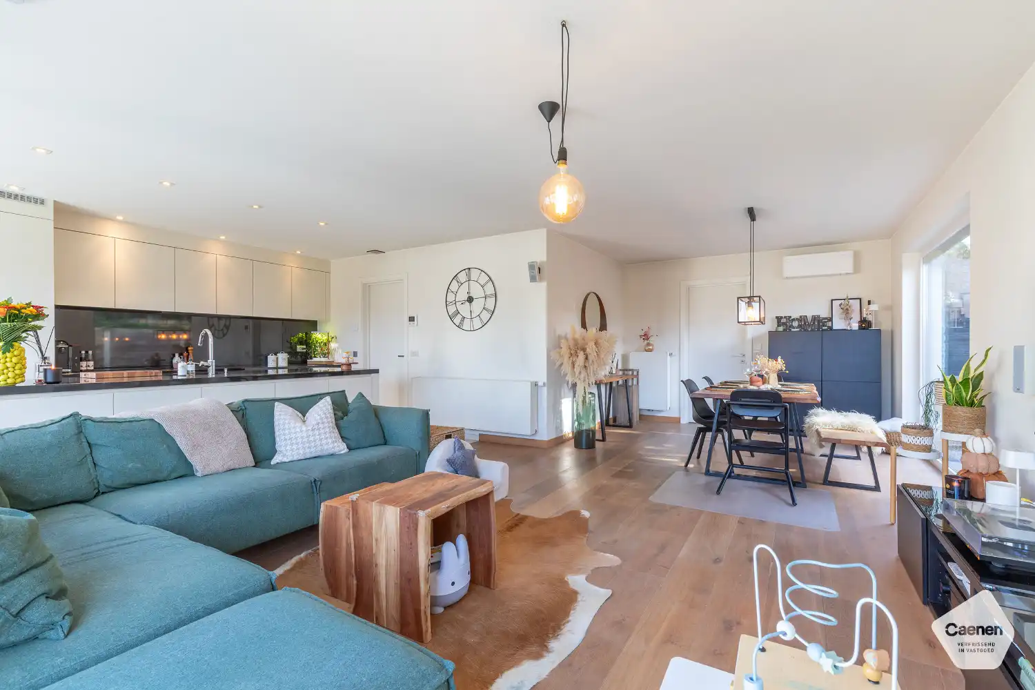 KWALITEITSVOL WONEN (BOUWJAAR 2014) op rustige locatie met 3 slaapkamers en prachtige tuin. foto 6