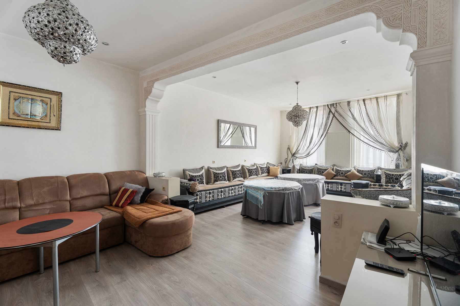 Ruime eigendom met 326 m² woonruimte + 79 m² handel – Gent foto 8