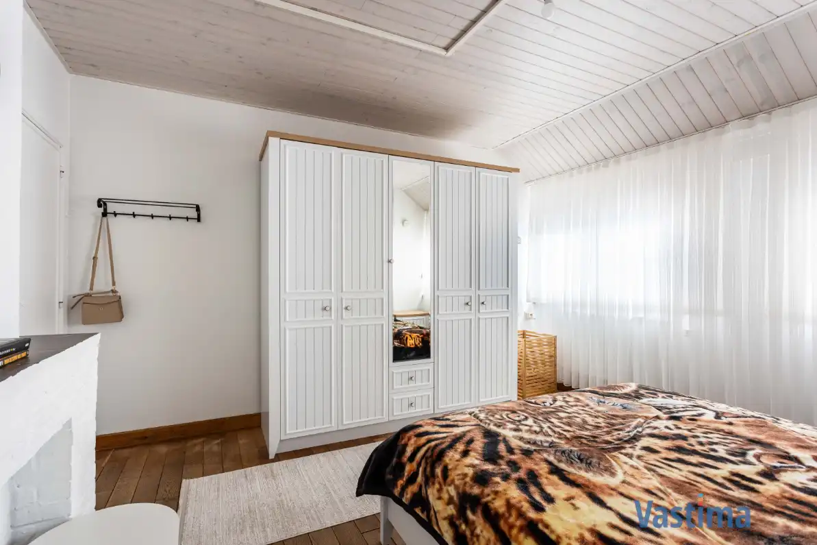 Rustige gelegen gezinswoning met tuin foto 15