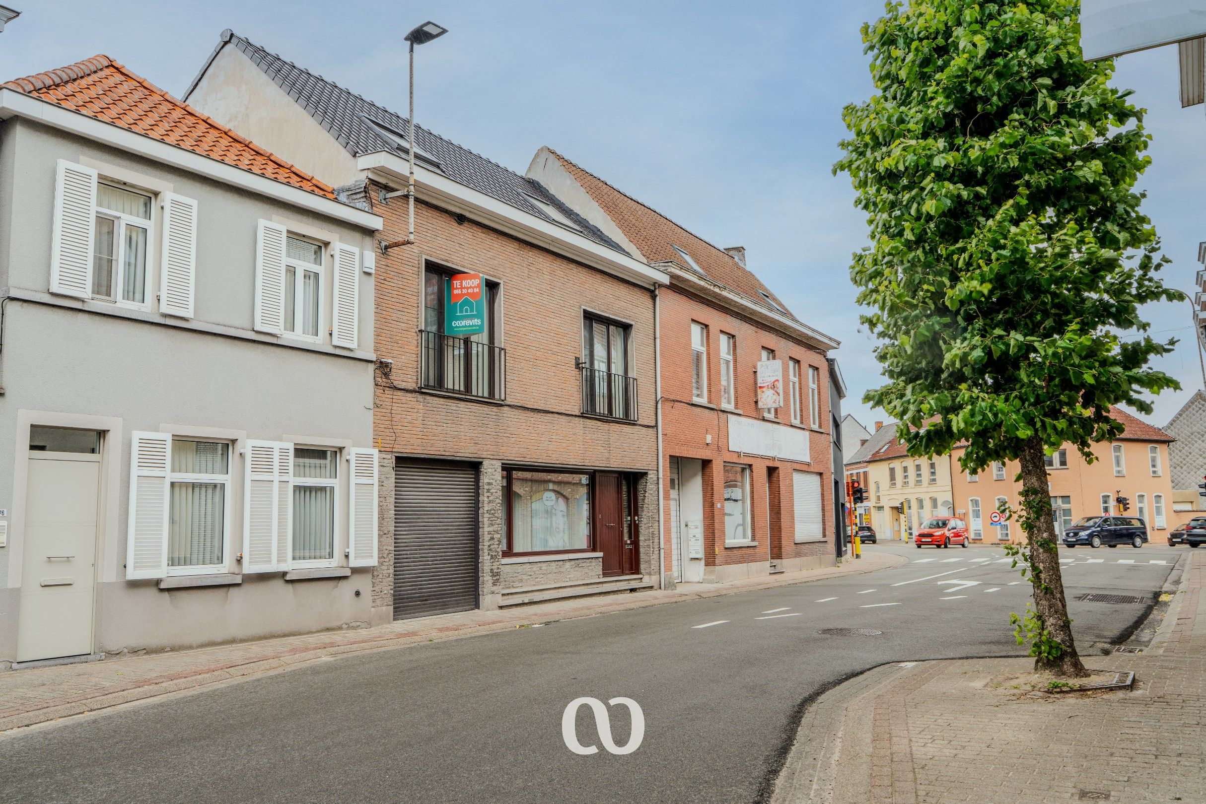 Instapklare gezinswoning met ruime tuin in het centrum van Eine foto 28