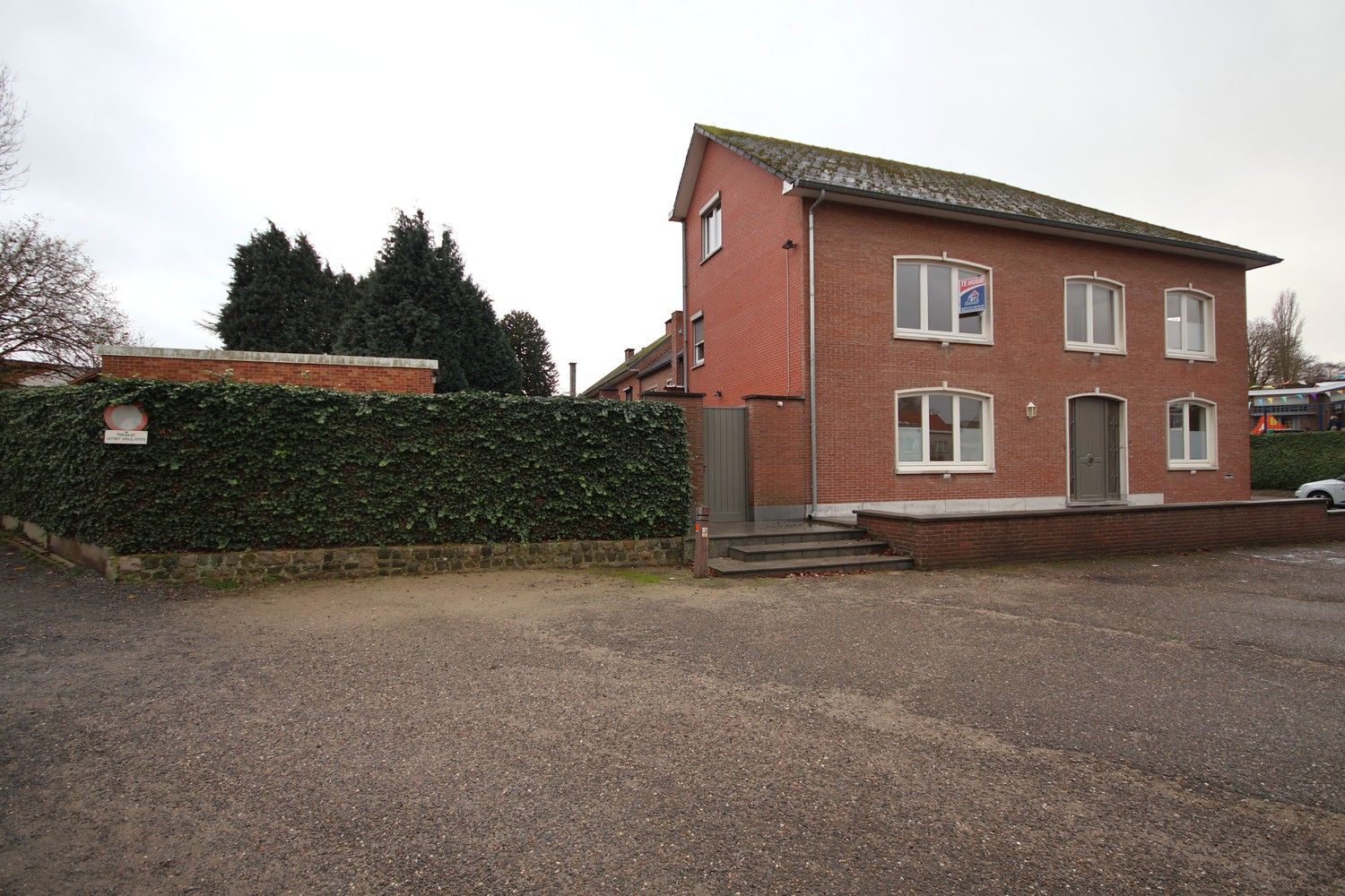 Ruime woning met 3 slaapkamers en tuin midden in het centrum foto 33