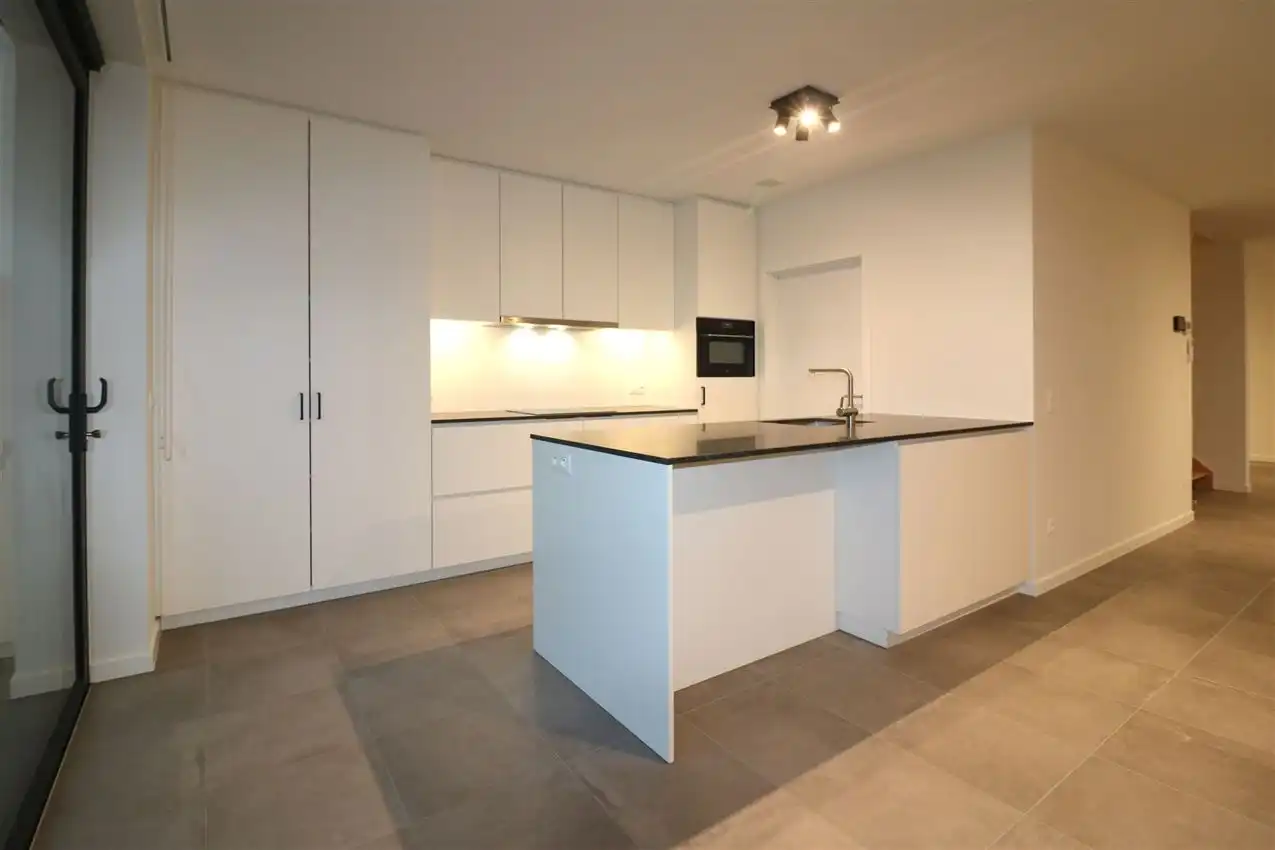 Nieuwbouw, energiezuinig, prachtige omgeving, garage foto 12