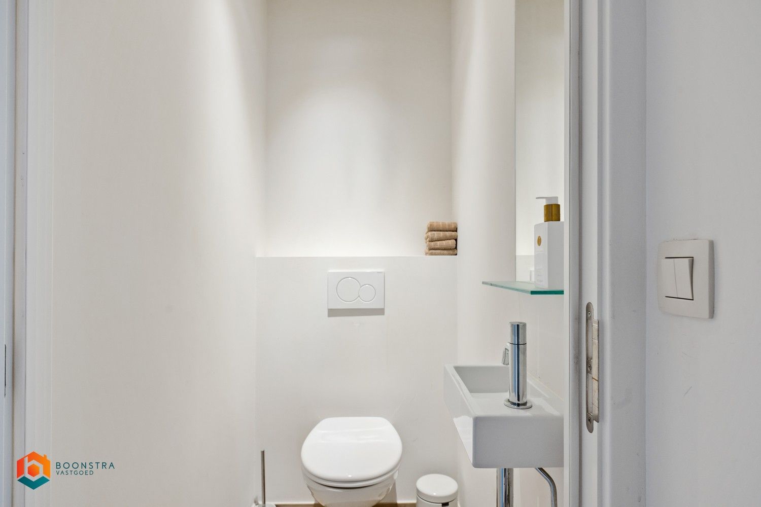 Appartement met 2 slpkrs en tuin op uitstekende locatie foto 12