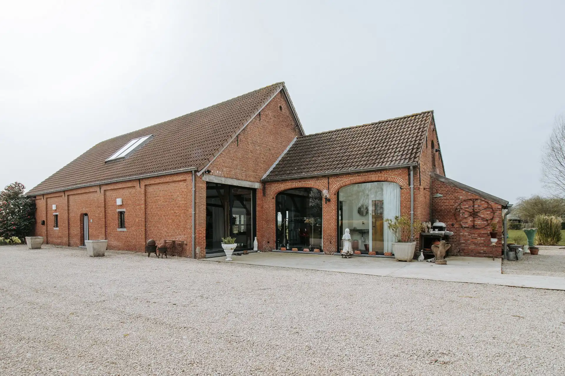 Uniek landgoed met hoeve, atelier, gastenverblijf en stallen foto 14