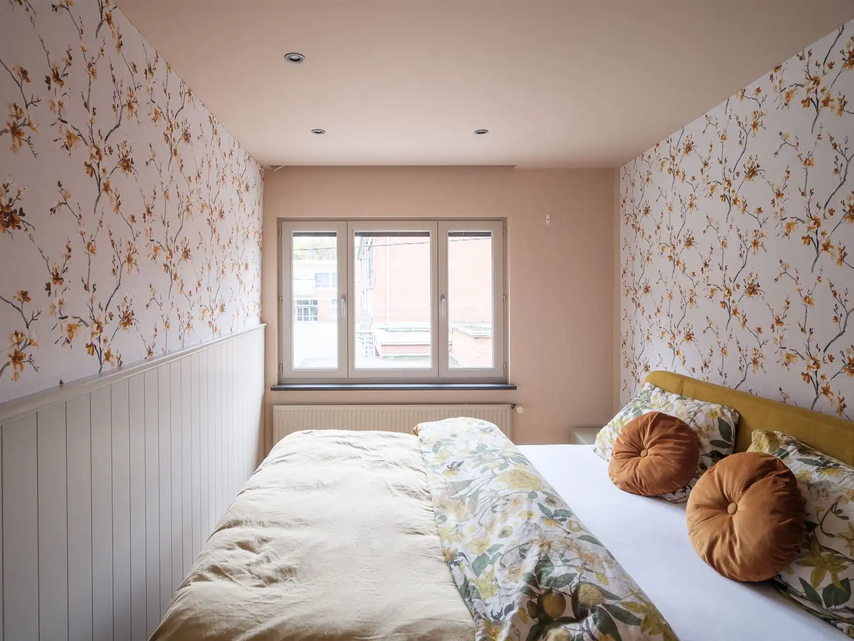 Loftgevoel achter een klassieke gevel; woning met verrassend interieur in centrum Zelzate. foto 12