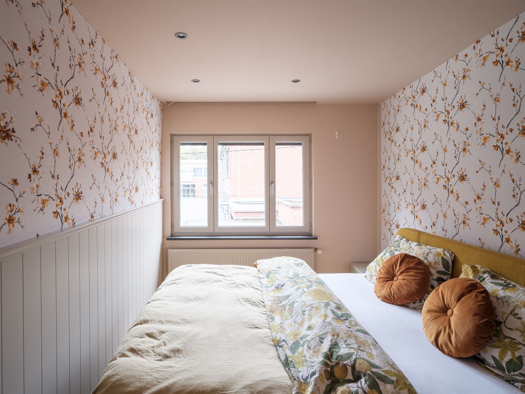 Loftgevoel achter een klassieke gevel; woning met verrassend interieur in centrum Zelzate. foto 12