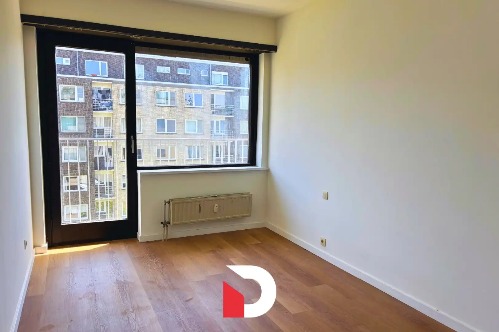 Ruim en lichtrijk appartement met 3 slaapkamers, recent opgefrist en instapklaar foto 8