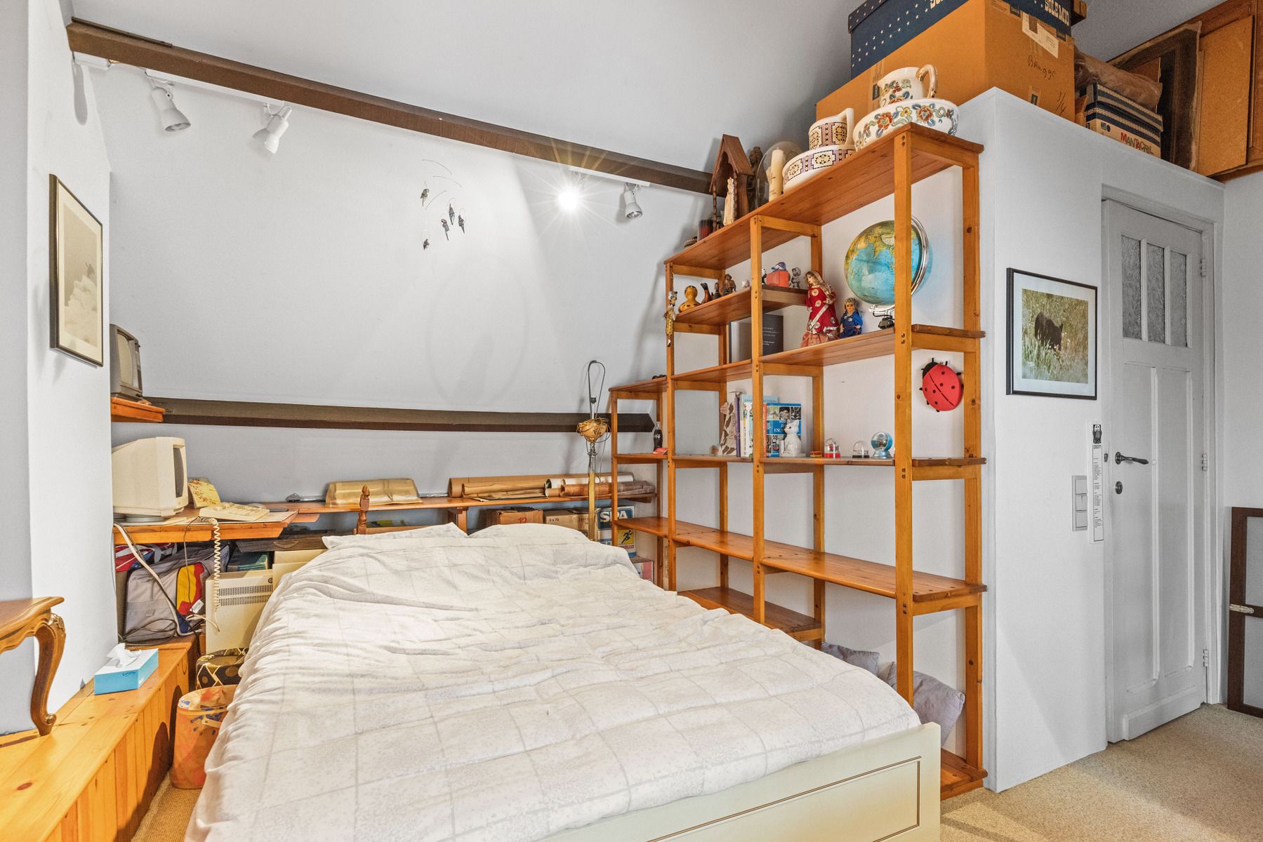Charmante burgerwoning in hartje Brugge met tuin én zomerhuisje foto 18