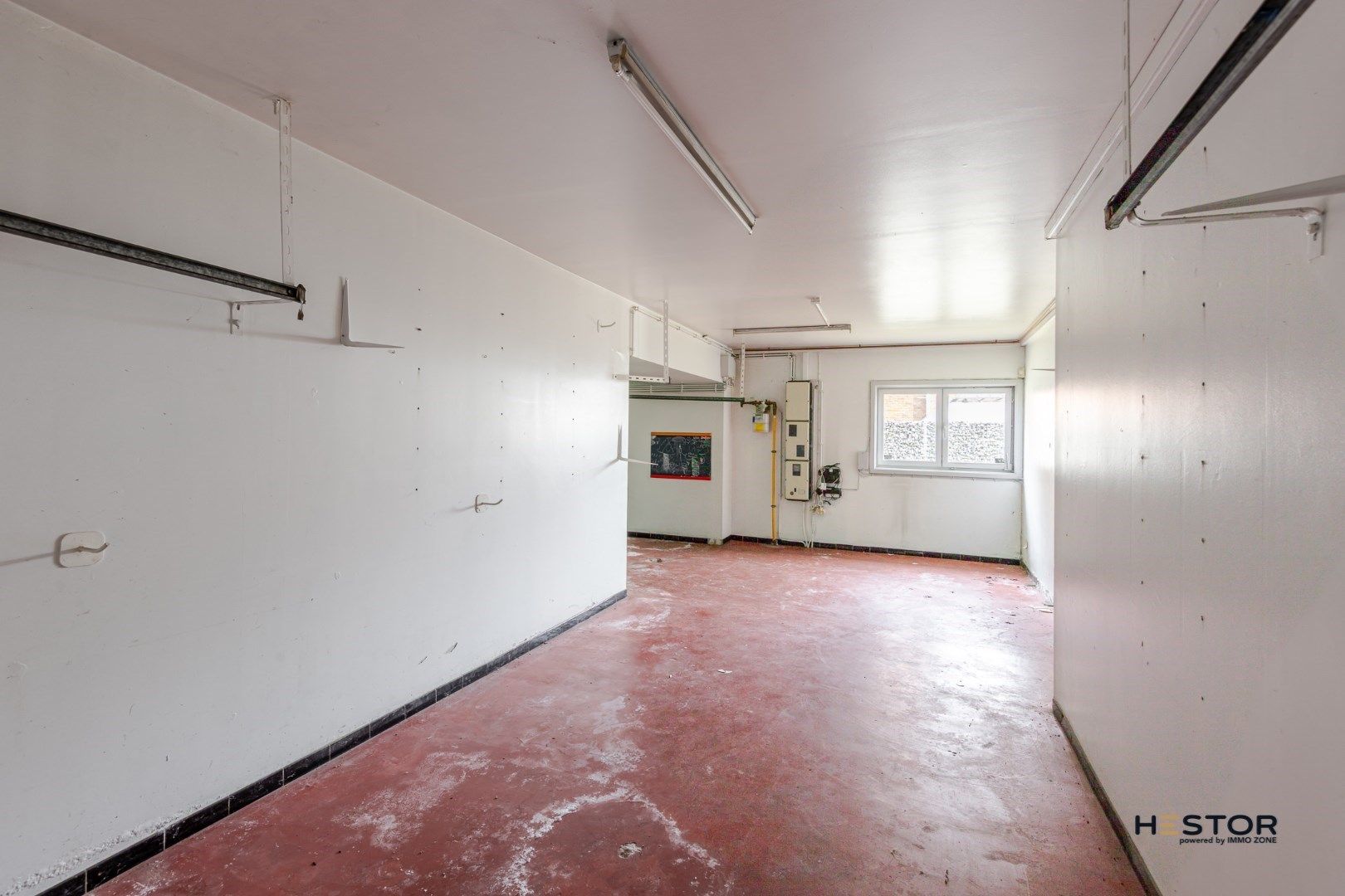 Commercieel gelegen woning met veel mogelijkheden foto 11