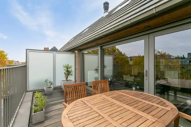 Exclusief duplex-appartement met 3-slk en riant terras op gegeerde ligging aan de Visserij foto 8