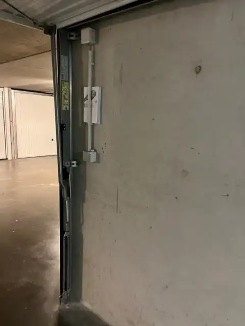 Ongemeubeld tweeslaapkamerappartement met berging én garagebox - prachtige ligging in Stil Ende Brugge foto 18