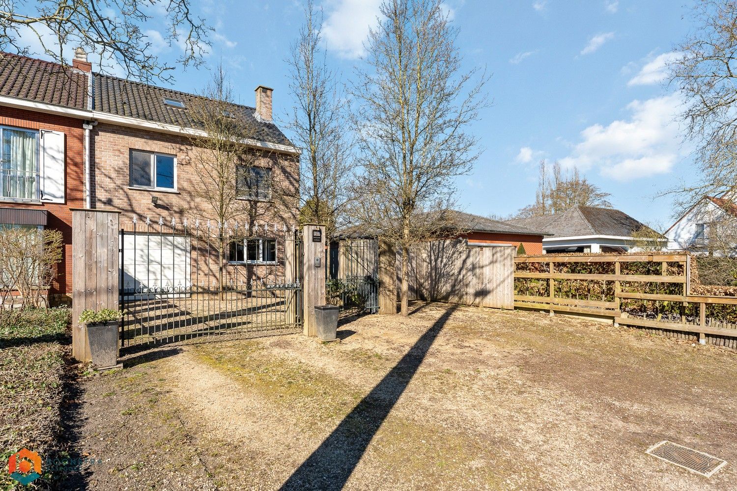 Energiezuinige woning met 4 slpkrs te Putte foto {{pictureIndex}}