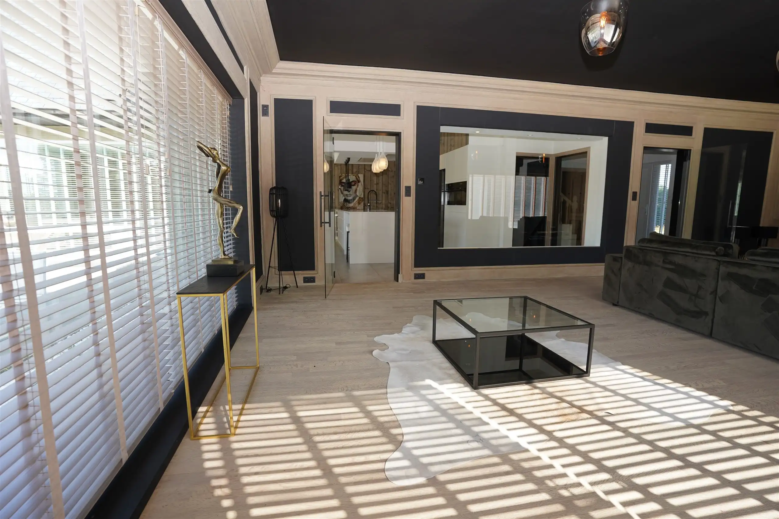 Grote gezinseigendom met 5 SLPK - BUREEL - ZWEMBAD! foto 12