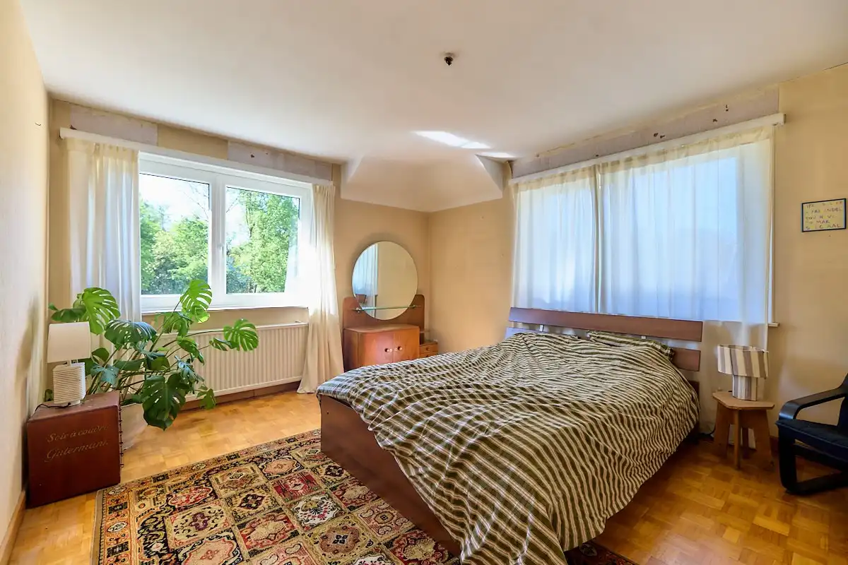 Karaktervolle gezinswoning met zonnige tuin en uitzonderlijk veel ruimte foto 11