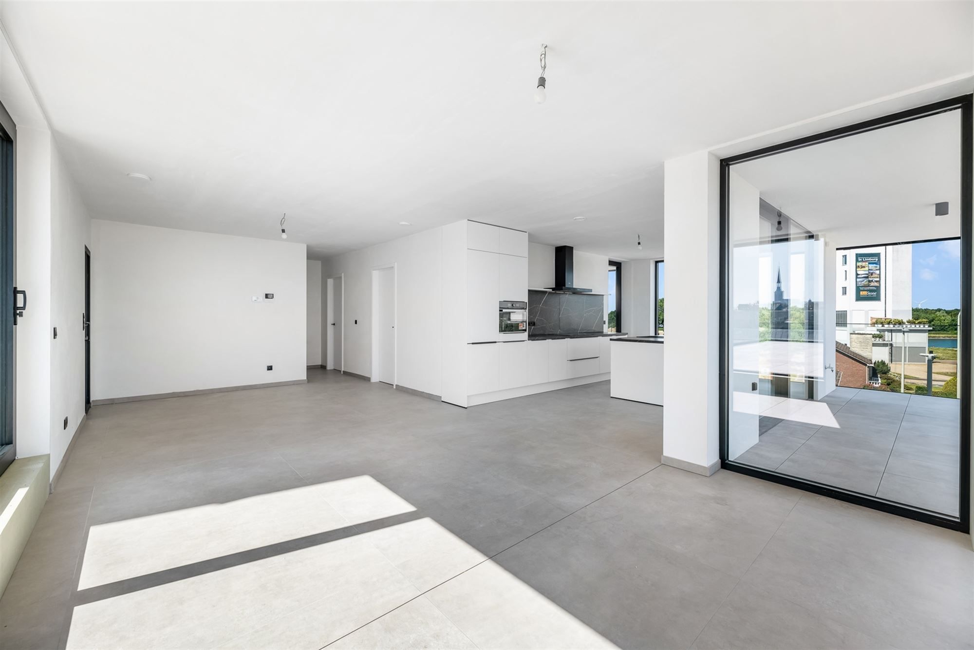 UITZONDERLIJK NIEUWBOUW APPARTEMENT VAN 126M² MET 2 SLAAPKAMERS EN 3 TERRASSEN VAN MAAR LIEFST 68M² MET MOGELIJKHEID TOT AANKOOP 6% BTW! foto 13