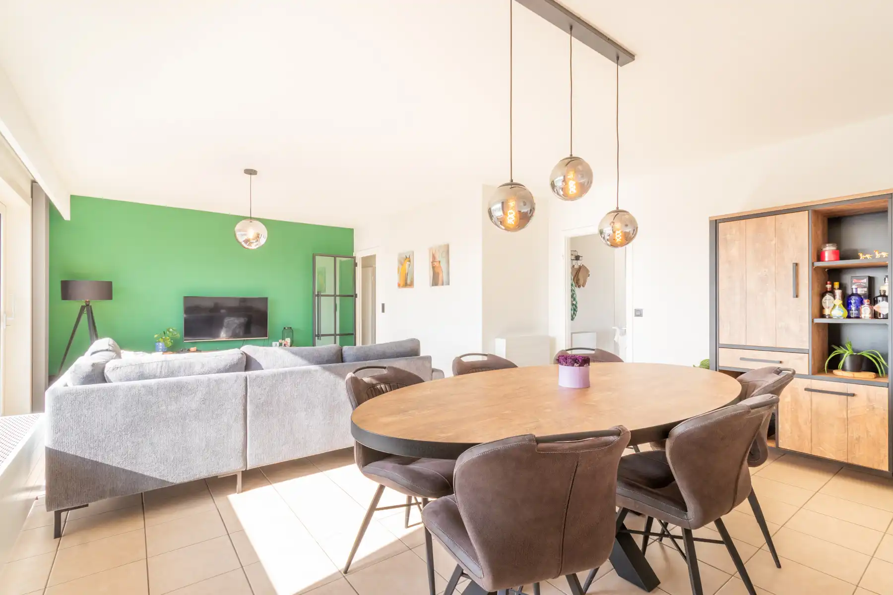 Licht en ruim appartement met prachtig uitzicht foto 5