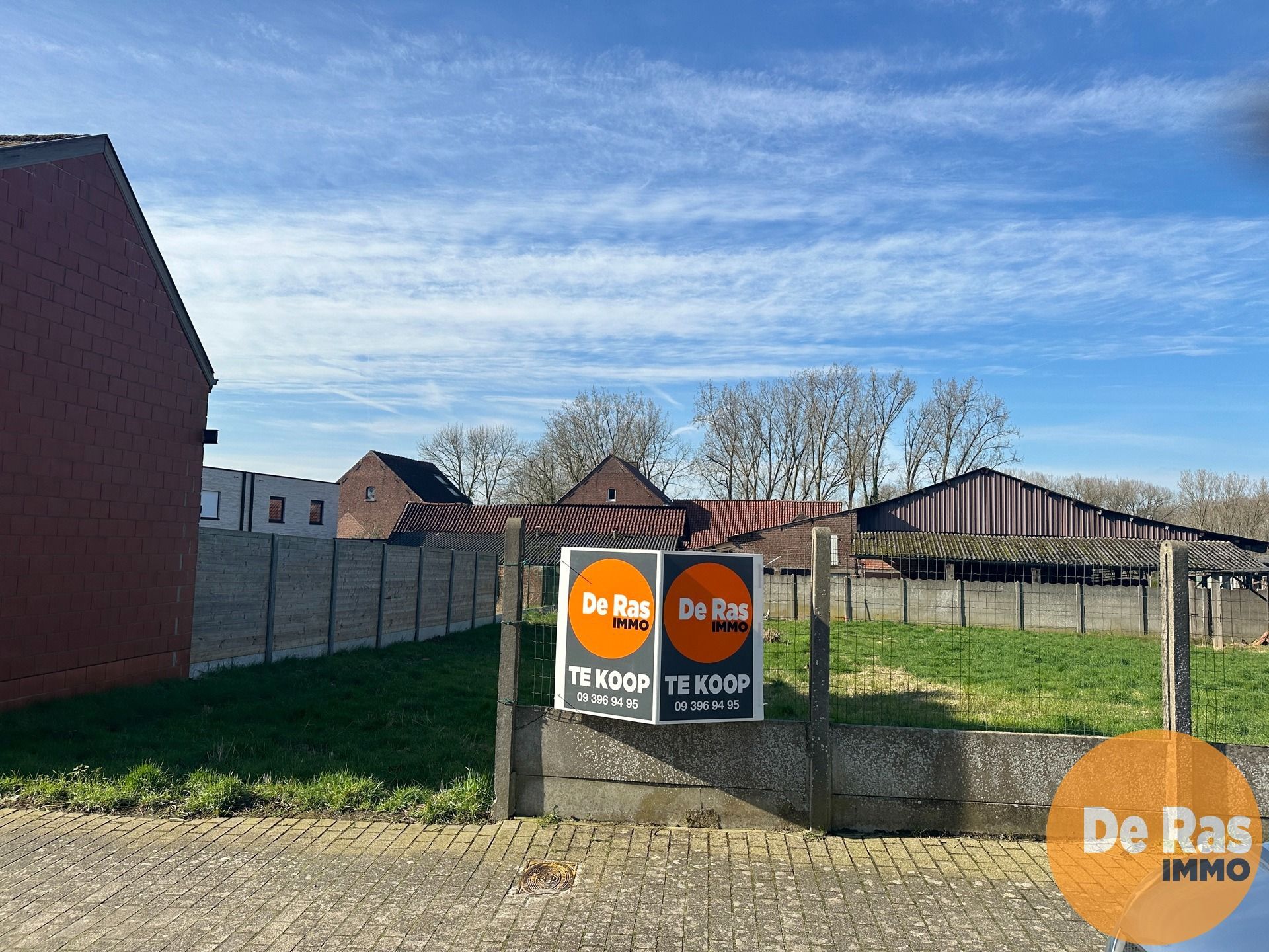 ERONDEGEM - Centraal gelegen bouwgrond voor HOB foto 2