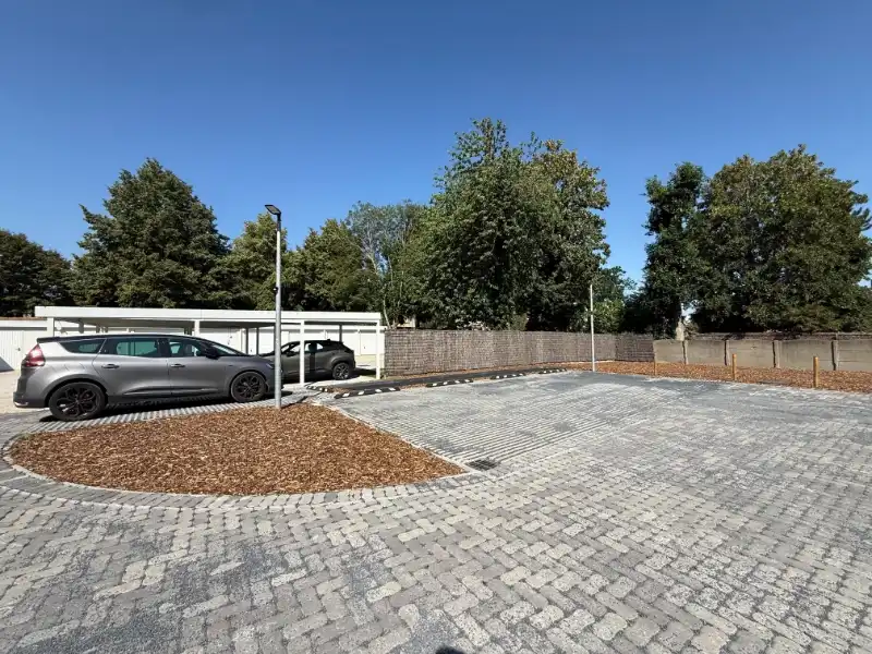 Commerciële handelsruimte van 115 m² op toplocatie (Dorpsplein) foto 12