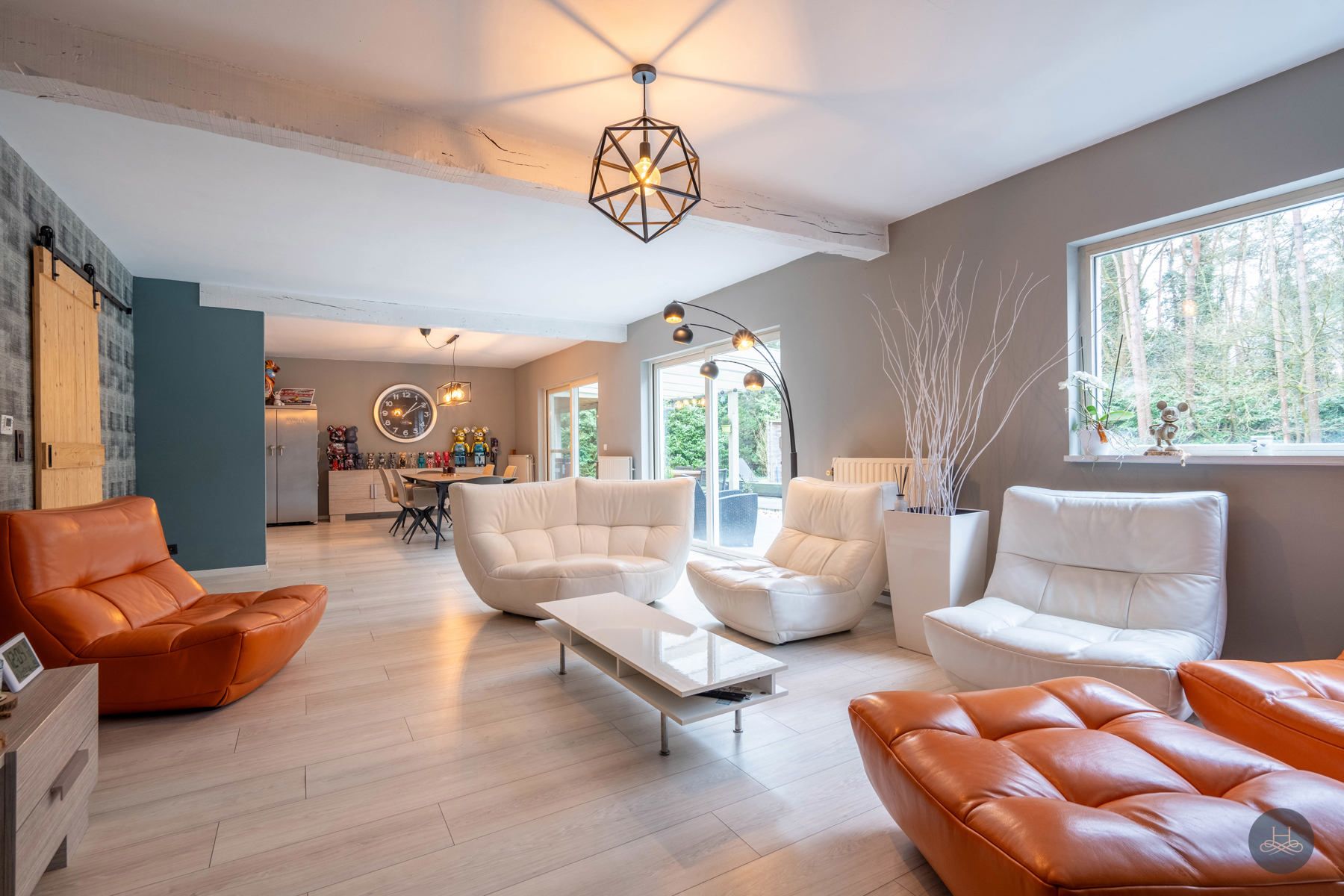 Unieke gerenoveerde villa in het groen met prachtig zwembad foto 11