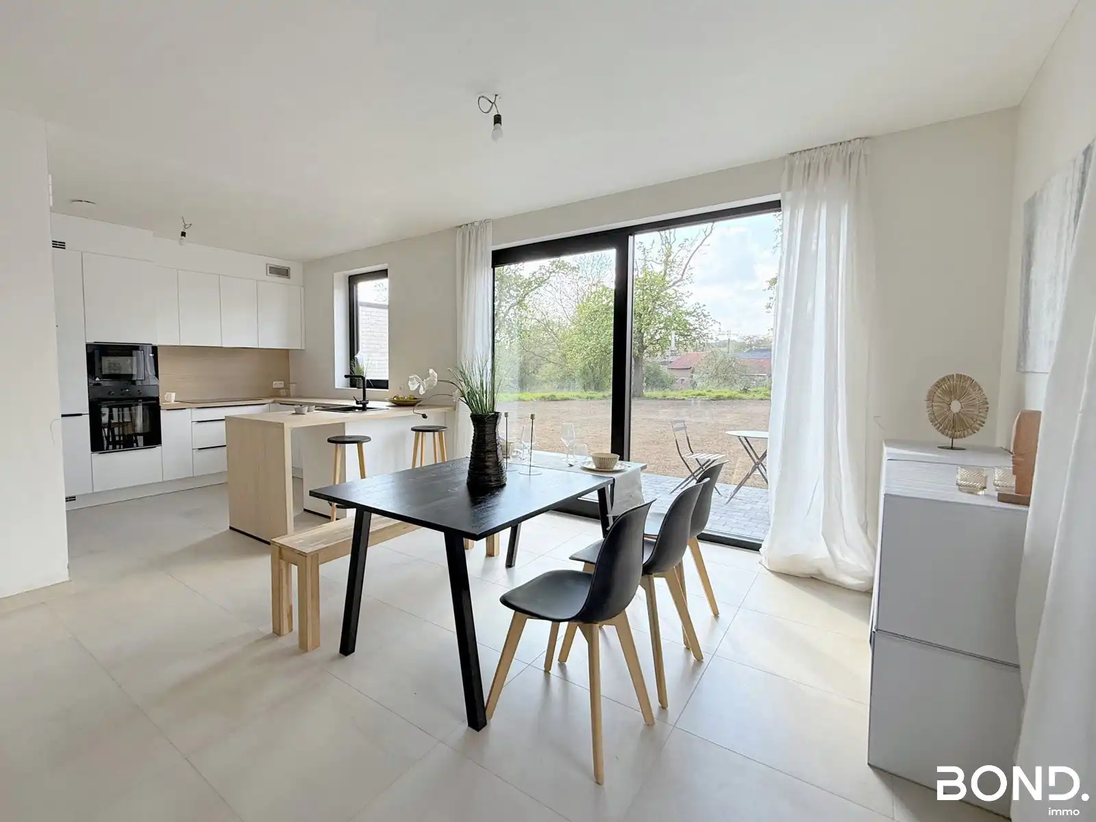 Instapklare nieuwbouwwoning op gunstige locatie!  foto 4