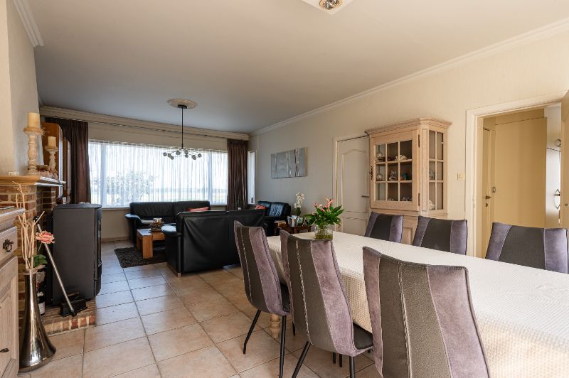 Goed onderhouden woning met zonnig terras en leuke tuin foto 12