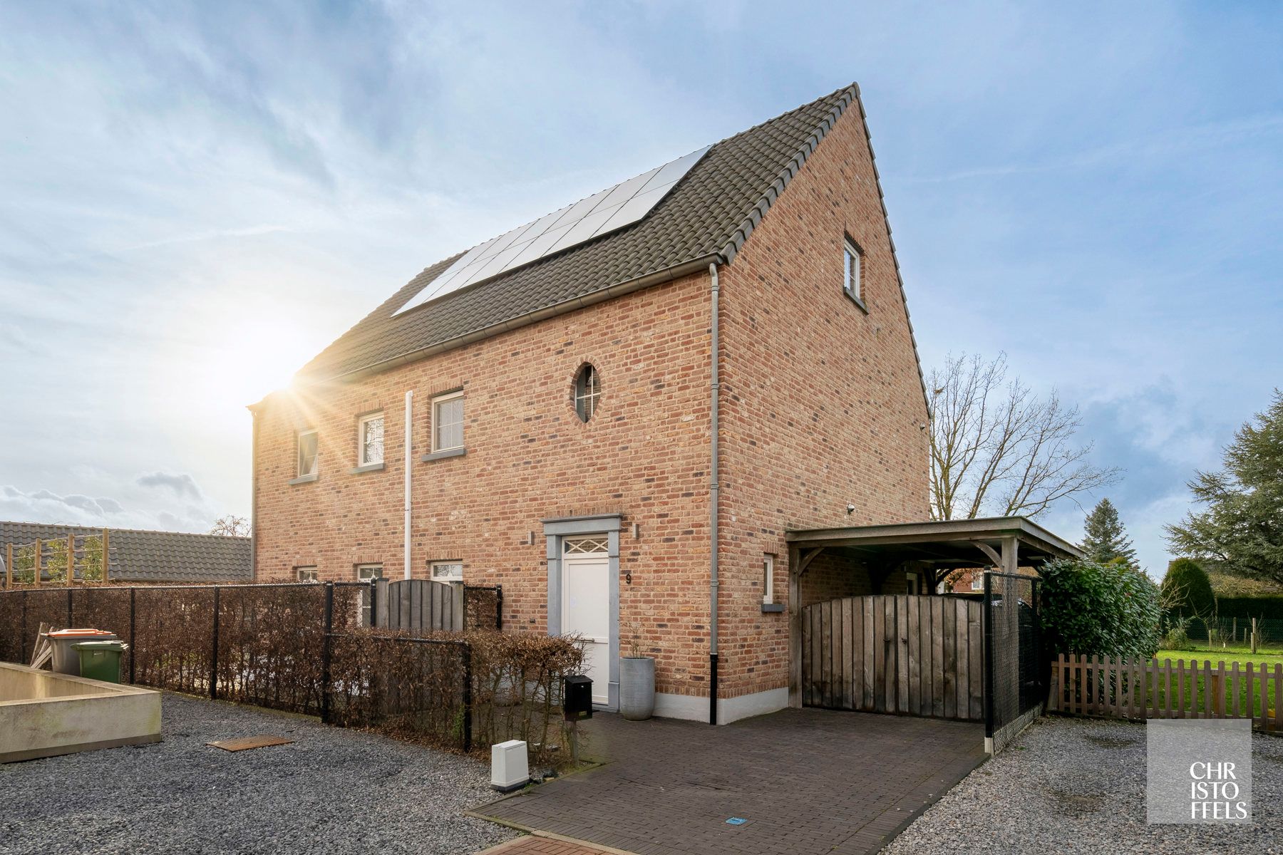 Energiezuinige pastorijwoning van 280m² in doodlopende straat!  foto {{pictureIndex}}