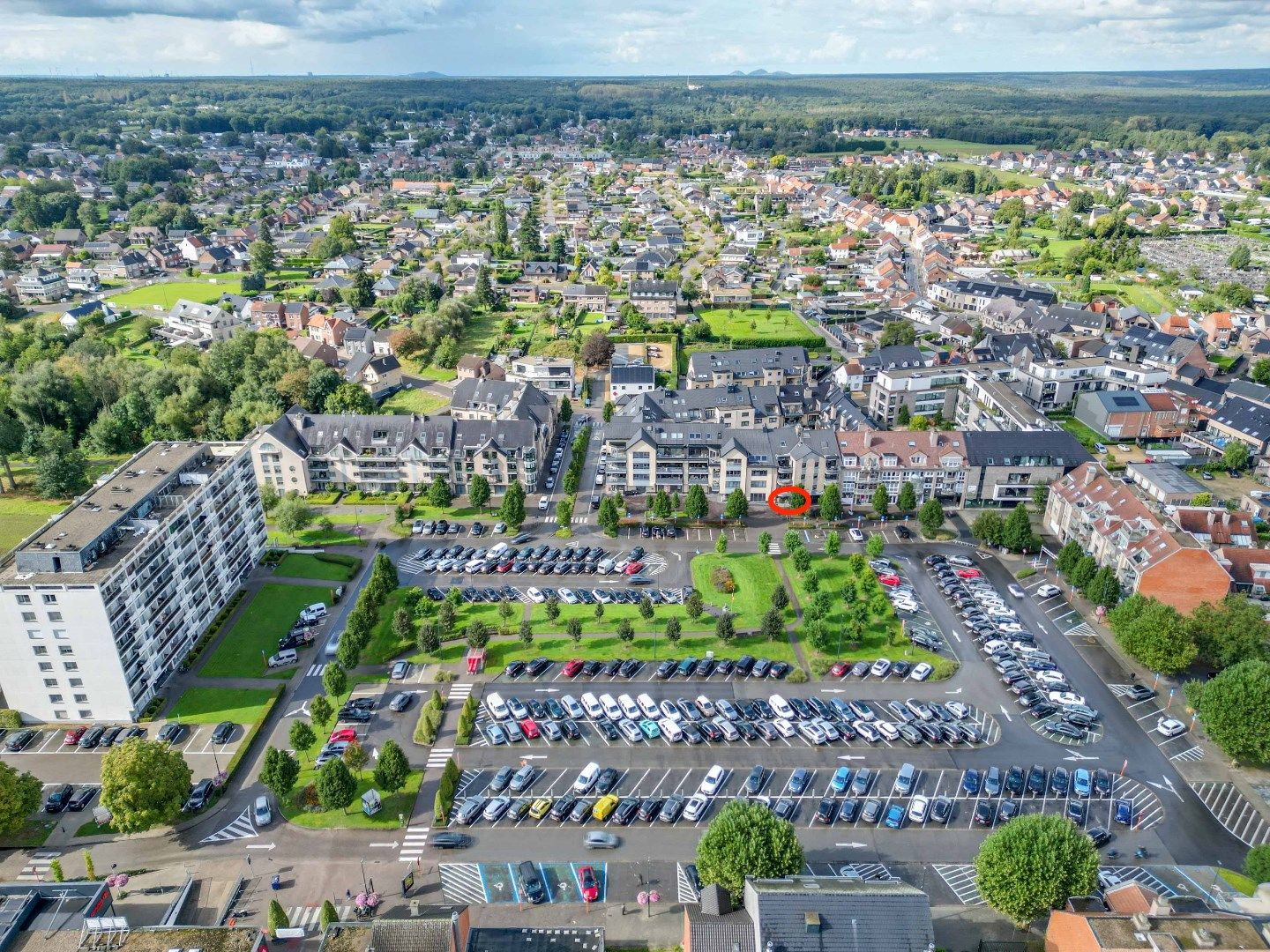 HANDELSPAND MET EEN BRUIKBARE OPP. VAN 325 M² IN CENTRUM LANAKEN !  foto 3