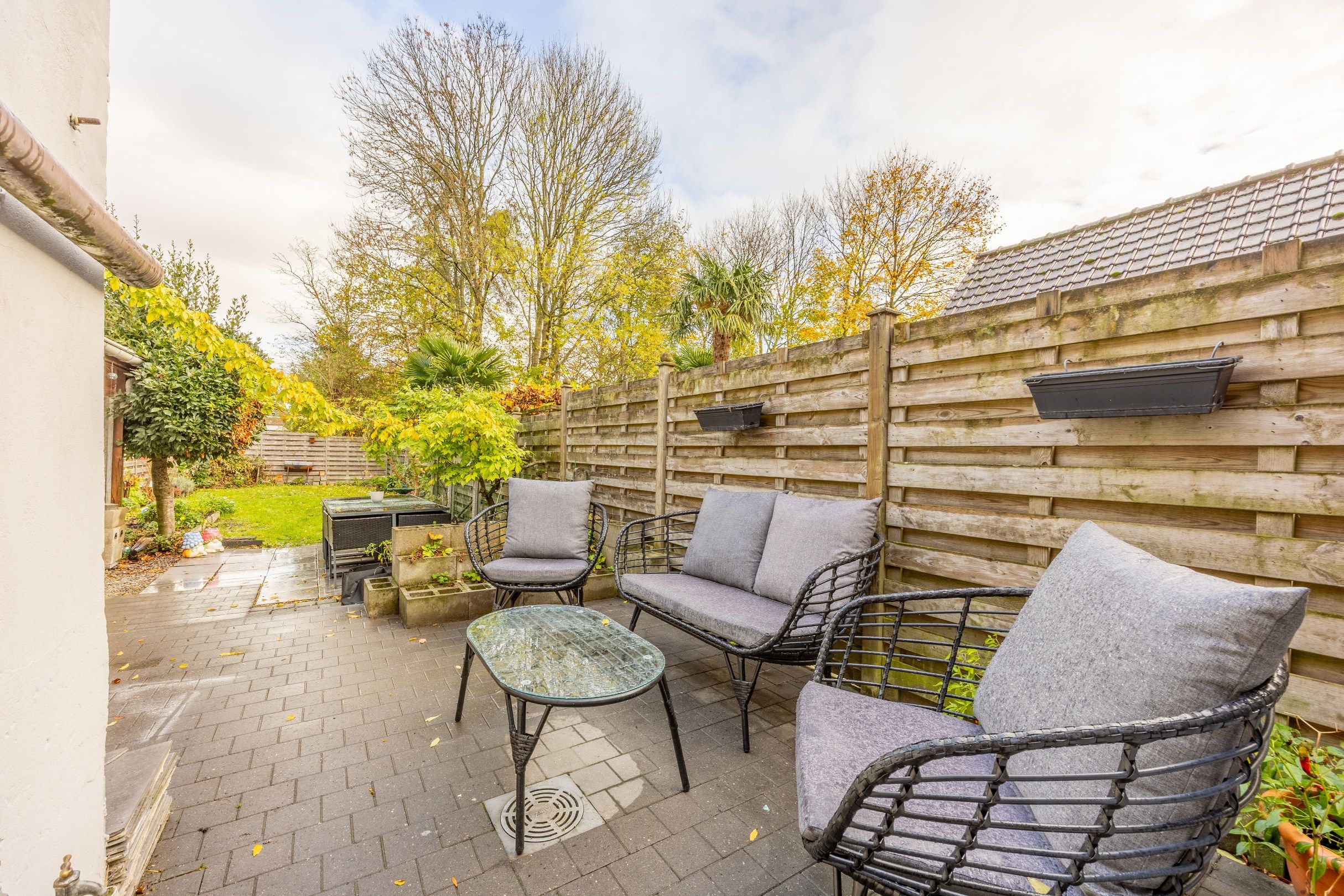 Rustig gelegen woning met drie slaapkamers en tuin!  foto 2