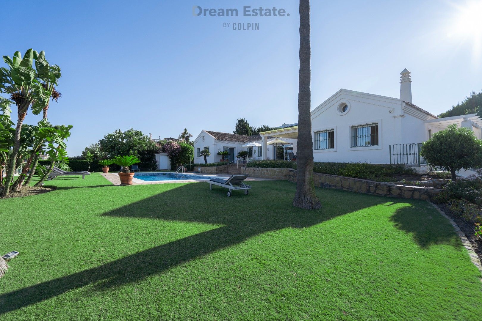 Fantastische villa met unieke verzichten en grote tuin foto 4