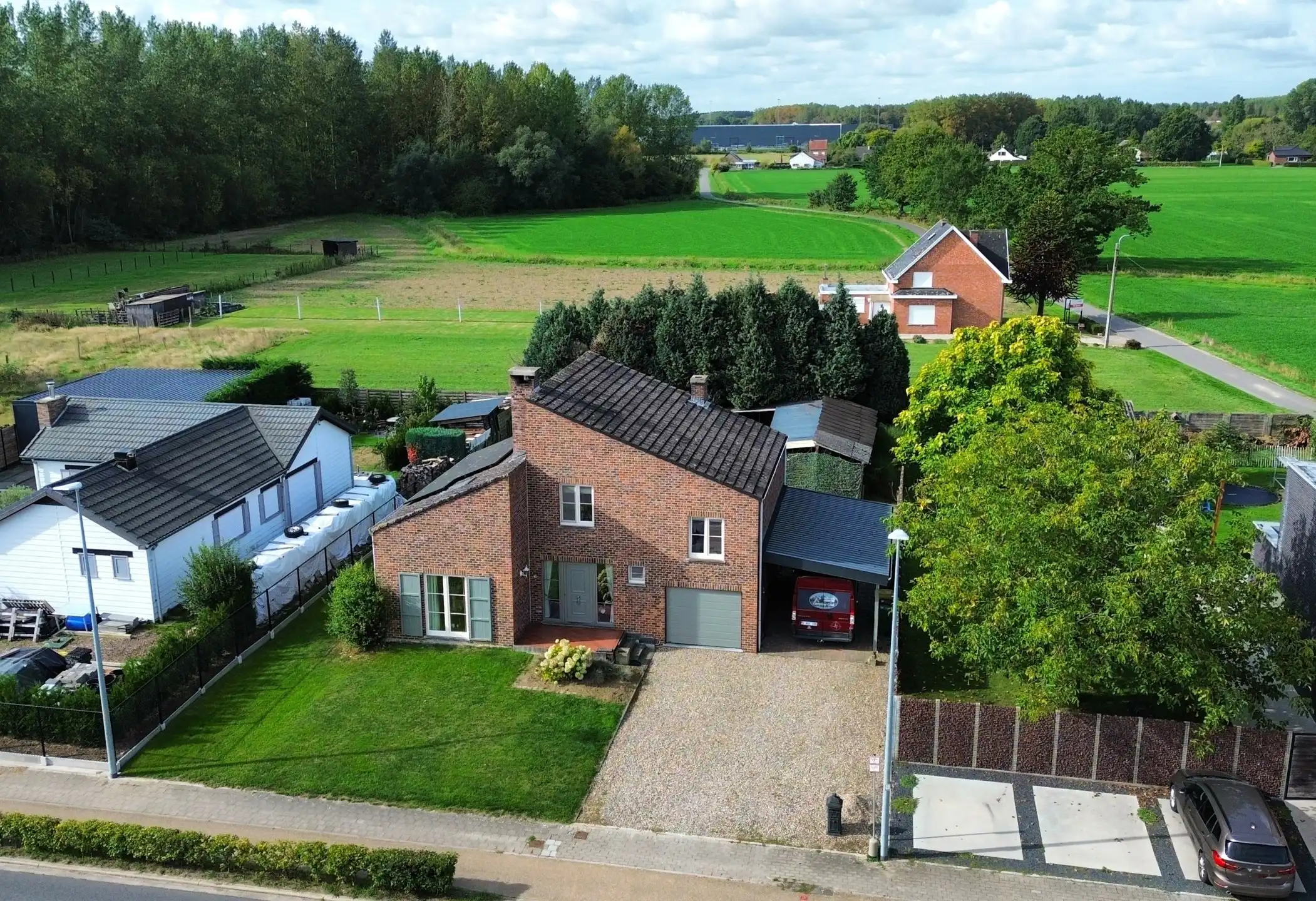 Hoofdfoto van de publicatie: Huis te koop