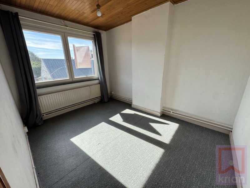 Ruime energiezuinige woning met 3 slpks, zolder, veranda, kelder en magazijn foto 17