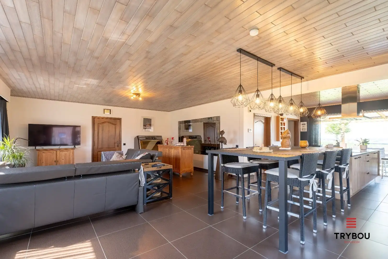 Gerenoveerde landelijke woning op een perceel van 1396m² met prachtige verzichten! foto 7