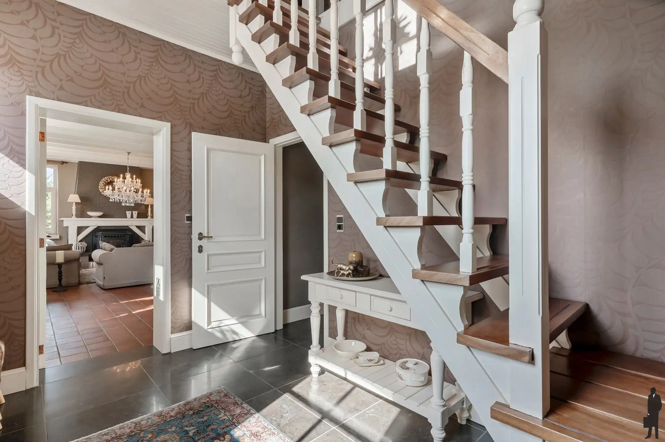 Langgestrekte hoeve op ca. 2.562m² grond te Meer! foto 4