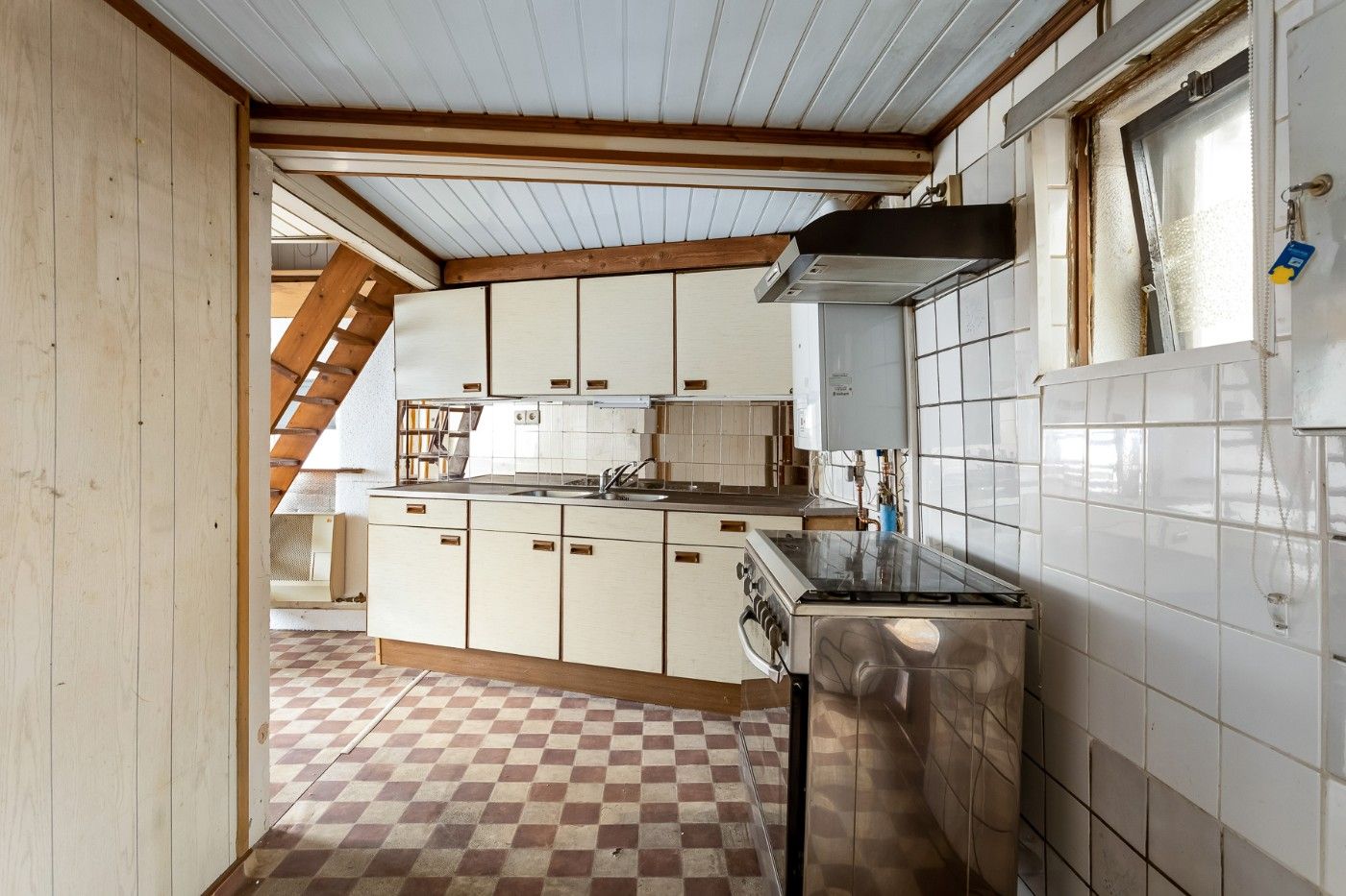 Te renoveren HOB met 2 slpk. en tuin foto 6