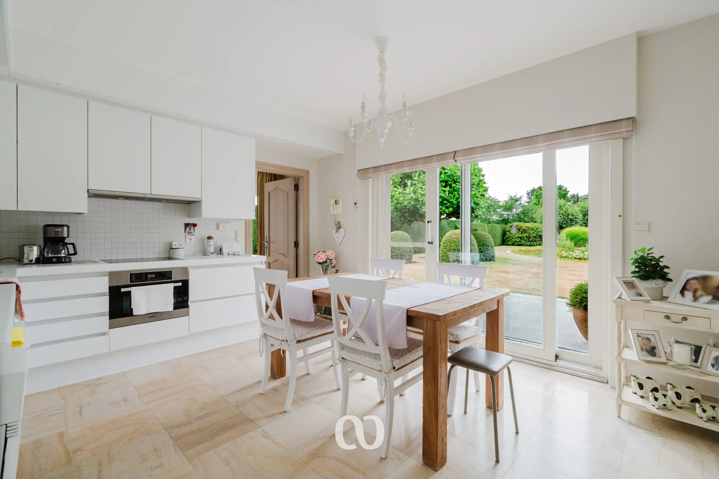 Prachtig onderhouden villa op meer dan 2.000 m² in Kaster foto 13