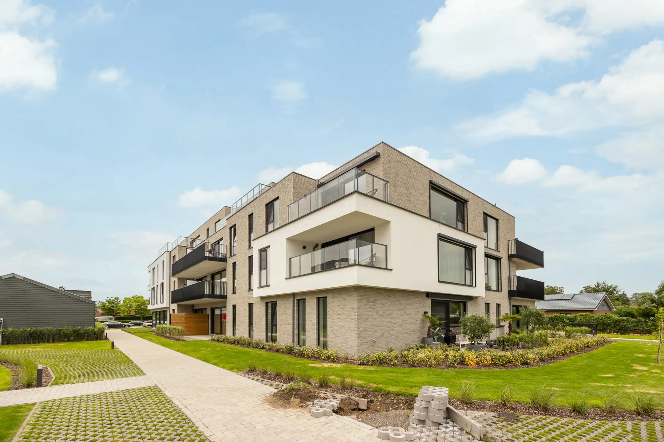 Ruim gelijkvloers nieuwbouwappartement met 3 slaapkamers foto 16