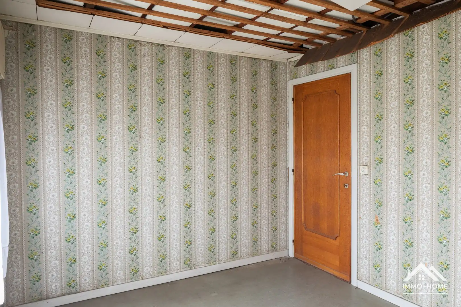 Ruime te renoveren hoekwoning met garage!!  foto 19