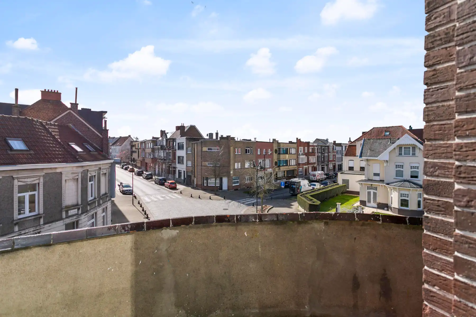 Karaktervol opbrengstgebouw op toplocatie in Ronse! foto 24