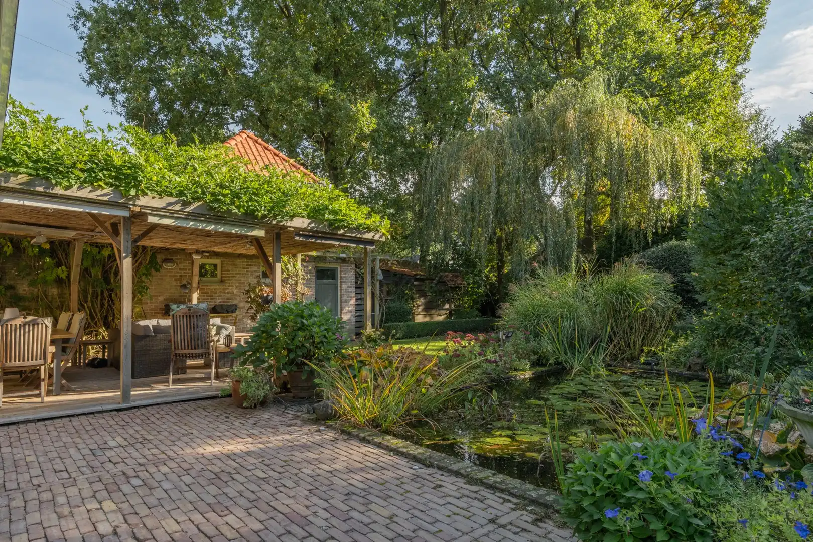 Charmante & sfeervolle, instapklare, energiecorrecte (EPC B) villa-landhuis met 6 slaapkamers, 3 badkamers, bureau én dubbele garage. foto 67