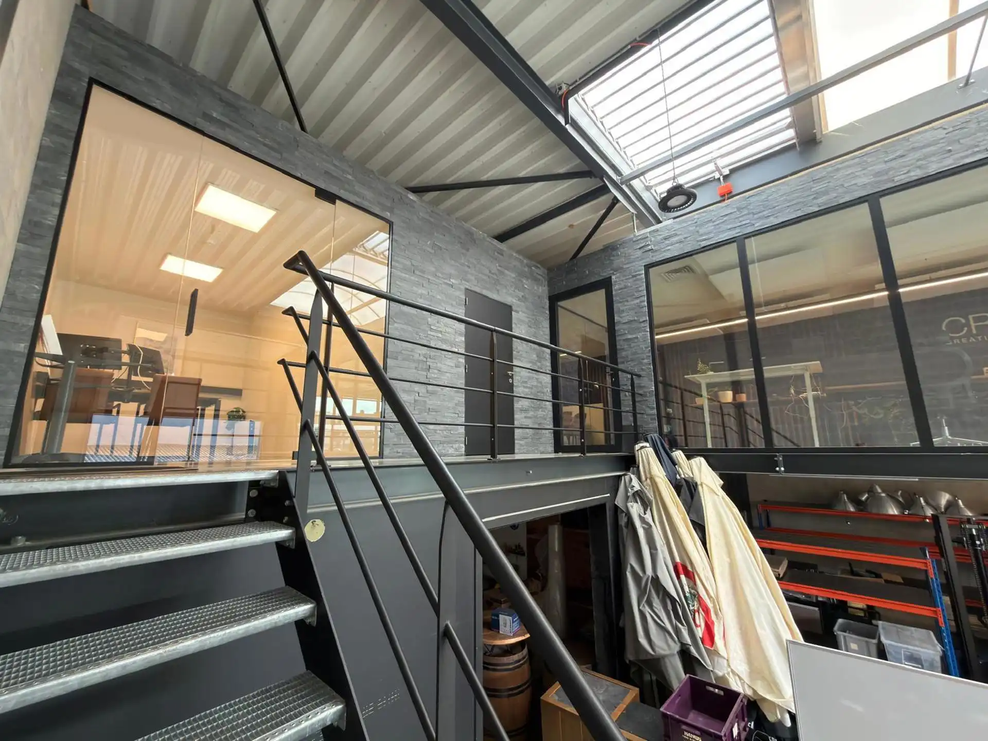 TE KOOP Alken: KMO-unit met kantoren (272m²) foto 4